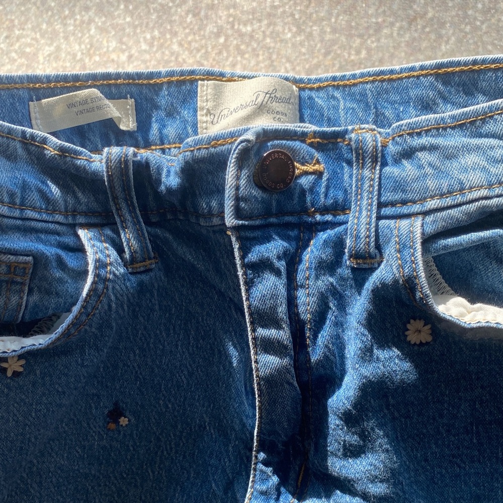 Universal Thread floral Embroidered Blue jeans